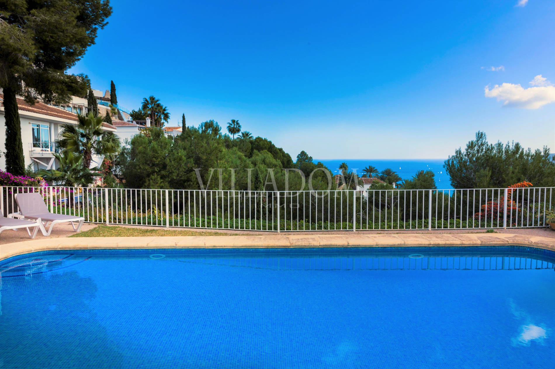 Villa met prachtig uitzicht op zee in La Corona Jávea