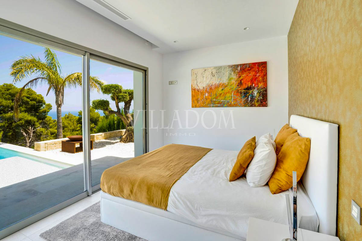 Luxe villa met uitzonderlijk uitzicht op zee in Javea