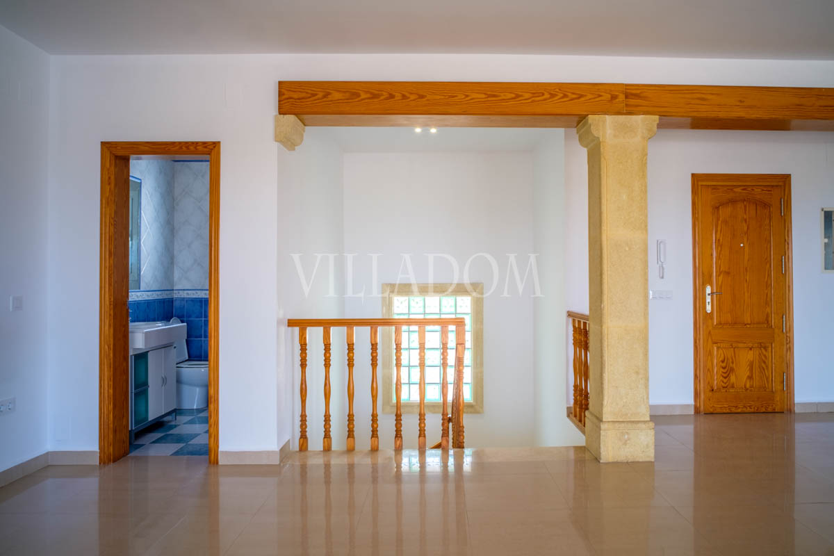 Villa met panoramisch uitzicht op zee zeer dicht bij het strand Arenal Jávea